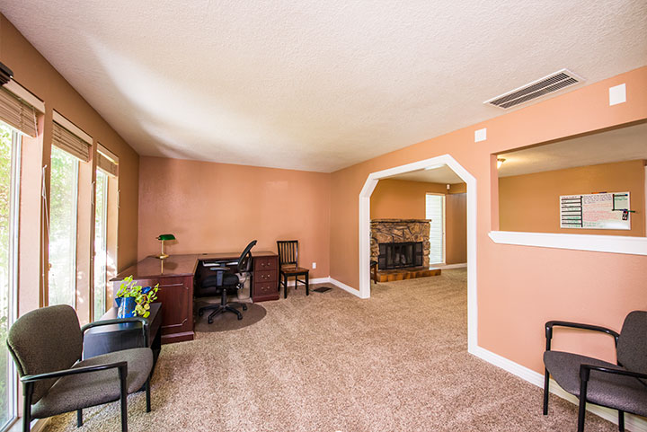 sober living house for men